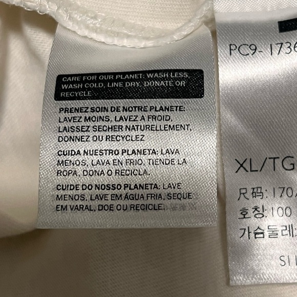 Levi's Multicolor Logo Tee - Picture 9 of 10